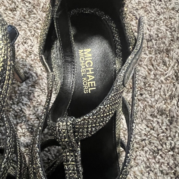 MK statement heels - 8.5 - Picture 4 of 4